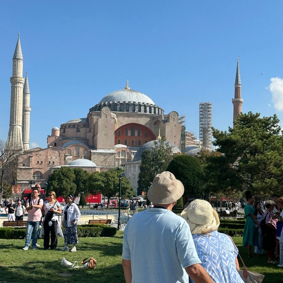 Meet your Posher, Patricia - Picture 6 of 9